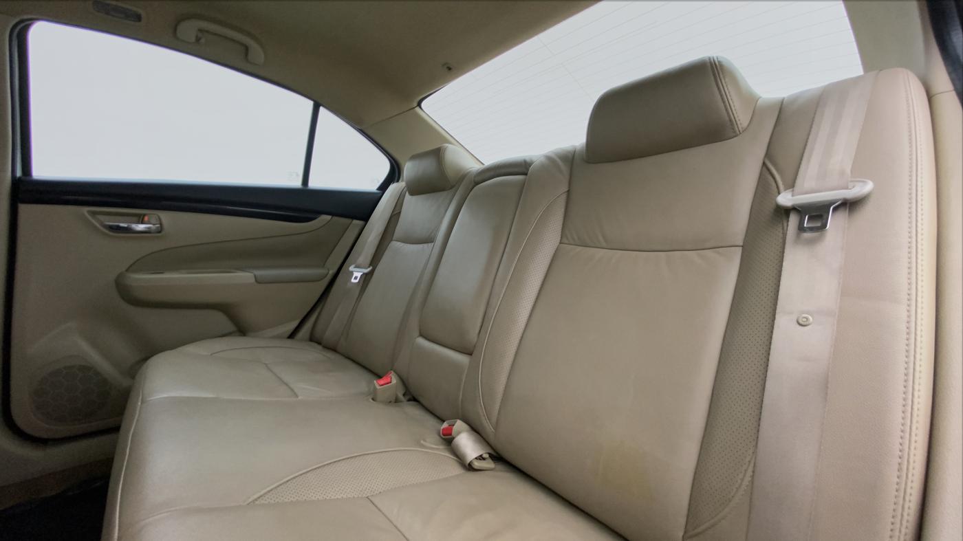 2015 Maruti Ciaz ZDI+ SHVS, Diesel, Manual, 87,122 km, Right Side Rear Door Cabin