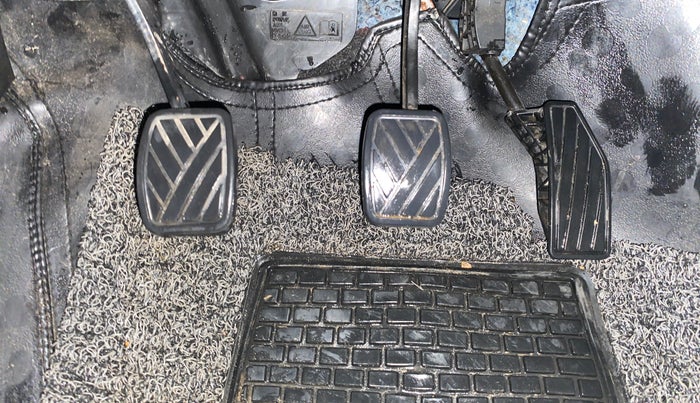 2020 Maruti Swift VXI, Petrol, Manual, 37,611 km, Pedals