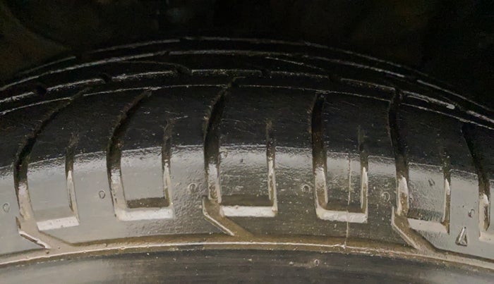 2019 Hyundai Creta SX AT 1.6 PETROL, Petrol, Automatic, 19,722 km, Left Rear Tyre Tread
