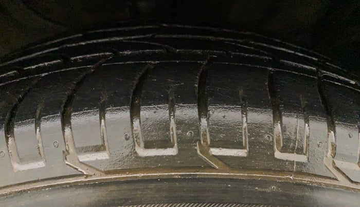 2019 Hyundai Creta SX AT 1.6 PETROL, Petrol, Automatic, 19,722 km, Right Front Tyre Tread
