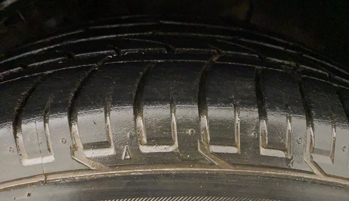 2019 Hyundai Creta SX AT 1.6 PETROL, Petrol, Automatic, 19,722 km, Left Front Tyre Tread