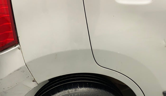 2014 Maruti Wagon R 1.0 LXI CNG, CNG, Manual, 1,05,882 km, Right quarter panel - Slightly rusted