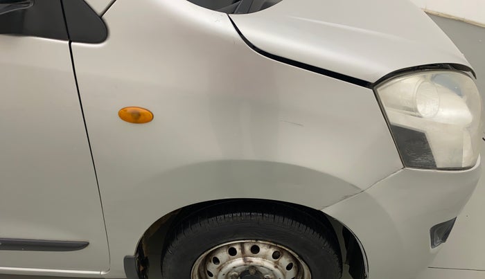 2014 Maruti Wagon R 1.0 LXI CNG, CNG, Manual, 1,05,882 km, Right fender - Slightly dented