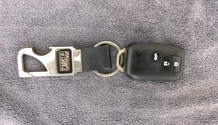 2018 Maruti Dzire ZDI AMT, Diesel, Automatic, 1,17,827 km, Key Close Up