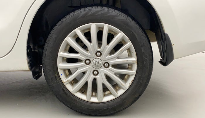 2018 Maruti Dzire ZDI AMT, Diesel, Automatic, 1,17,827 km, Left Rear Wheel