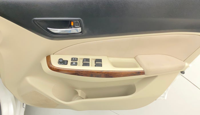 2018 Maruti Dzire ZDI AMT, Diesel, Automatic, 1,17,827 km, Driver Side Door Panels Control