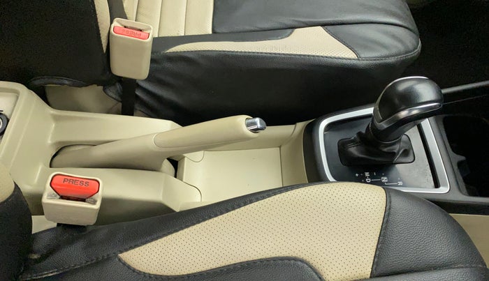 2018 Maruti Dzire ZDI AMT, Diesel, Automatic, 1,17,827 km, Gear Lever