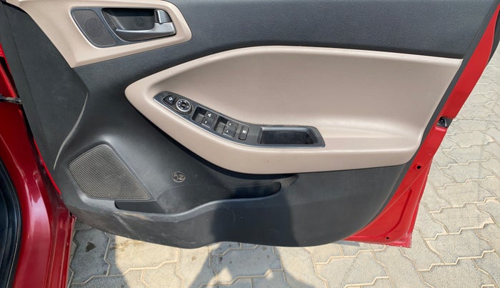 2015 Hyundai Elite i20 SPORTZ 1.2, Petrol, Manual, 78,848 km, Driver Side Door Panels Control