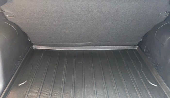 2021 KIA SONET HTX 1.0 IMT, Petrol, Manual, 21,528 km, Boot Inside