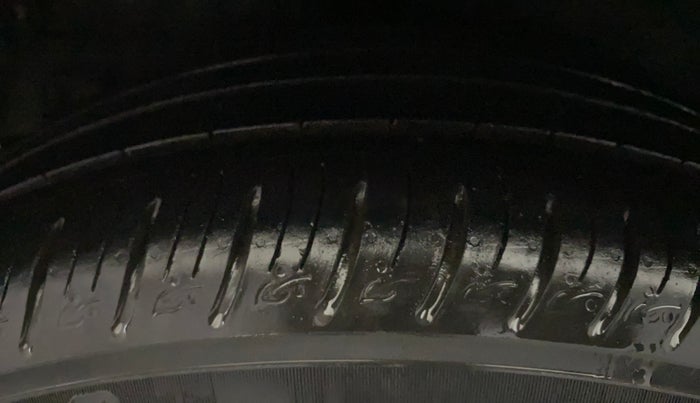 2021 KIA SONET HTX 1.0 IMT, Petrol, Manual, 21,528 km, Right Rear Tyre Tread