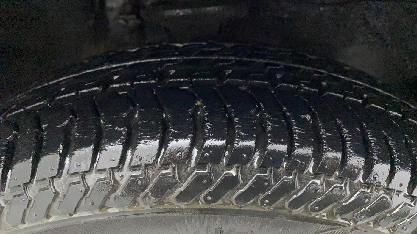 2010 Maruti Zen Estilo LXI, Petrol, Manual, 91,751 km, Right Front Tyre Tread