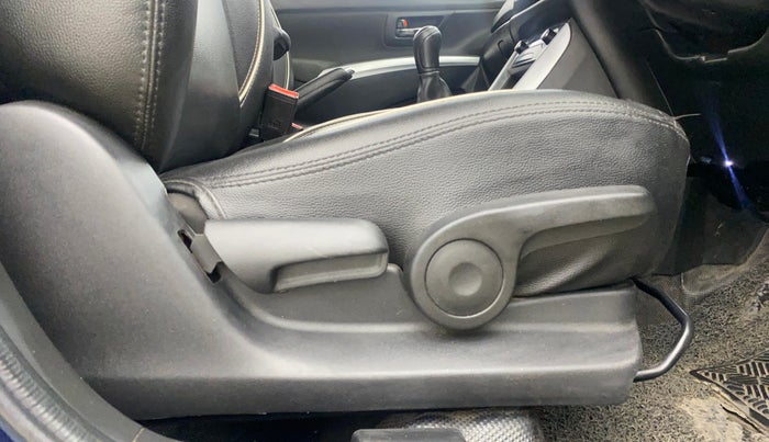 2019 Maruti S Cross ZETA 1.3, Diesel, Manual, 73,644 km, Driver Side Adjustment Panel