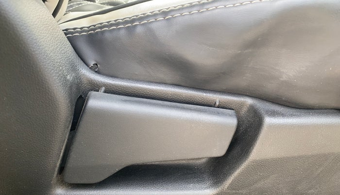 2023 Renault TRIBER RXT AMT, Petrol, Automatic, 23,337 km, Driver Side Adjustment Panel