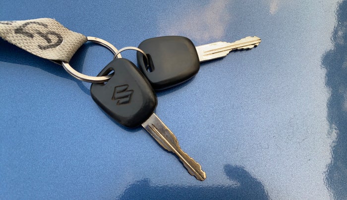 2017 Maruti Baleno SIGMA PETROL 1.2, Petrol, Manual, 97,472 km, Key Close Up