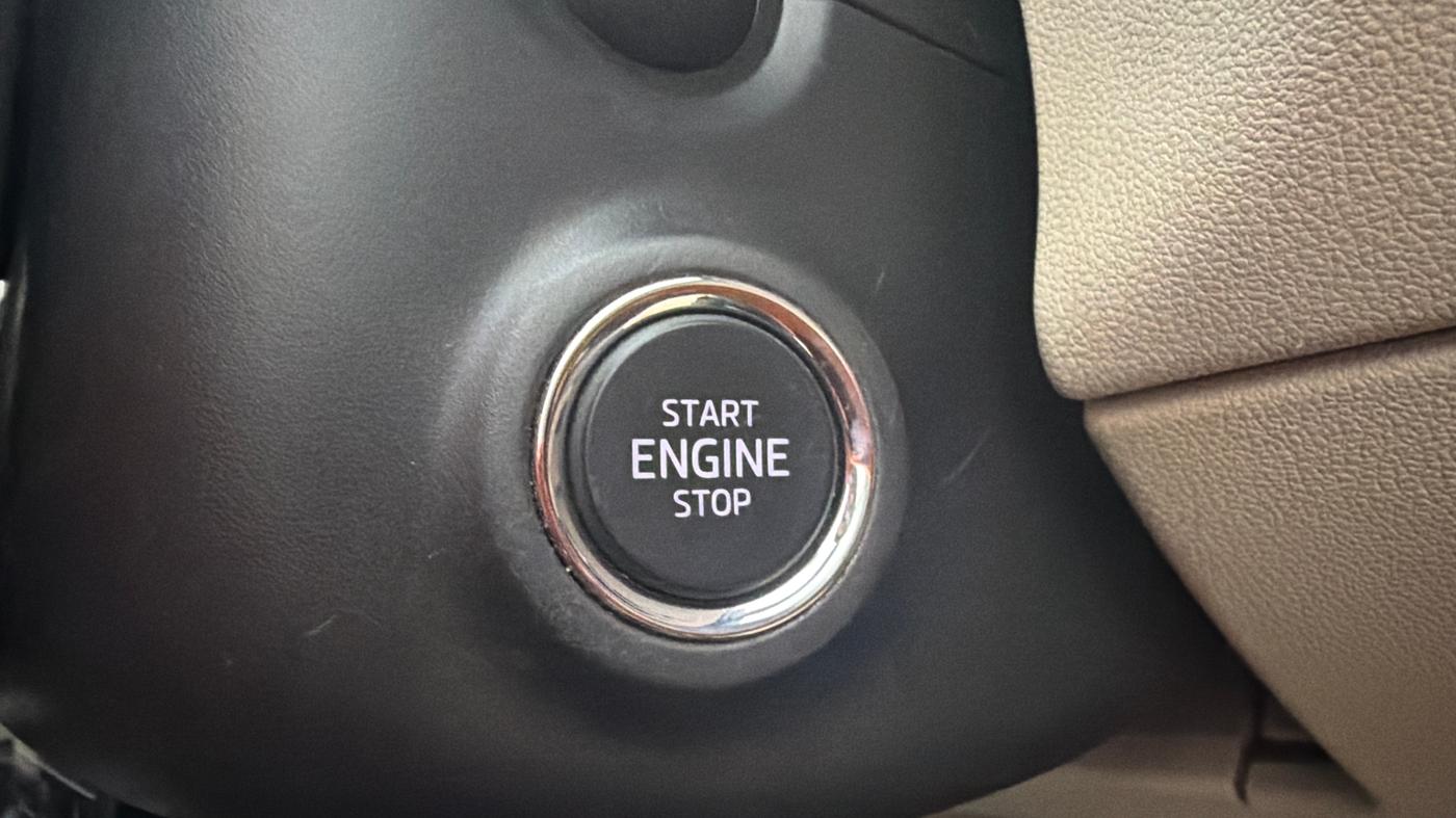 2022 Skoda SLAVIA AMBITION 1.0L TSI AT, Petrol, Automatic, 39,182 km, Keyless Start/ Stop Button