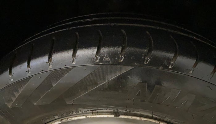 2021 Tata ALTROZ XE PETROL, Petrol, Manual, 81,966 km, Right Front Tyre Tread