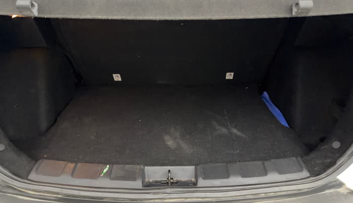 2022 Tata NEXON XMA PLUS SUNROOF PETROL, Petrol, Automatic, 76,208 km, Boot Inside