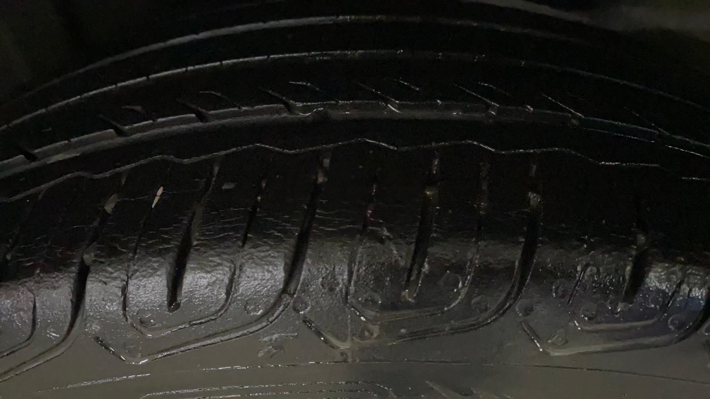 2022 Skoda SLAVIA STYLE 1.0L TSI AT, Petrol, Automatic, 33,393 km, Left Rear Tyre Tread