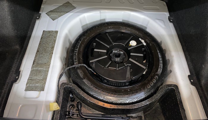 2022 Skoda SLAVIA STYLE 1.0L TSI AT, Petrol, Automatic, 33,393 km, Spare Tyre