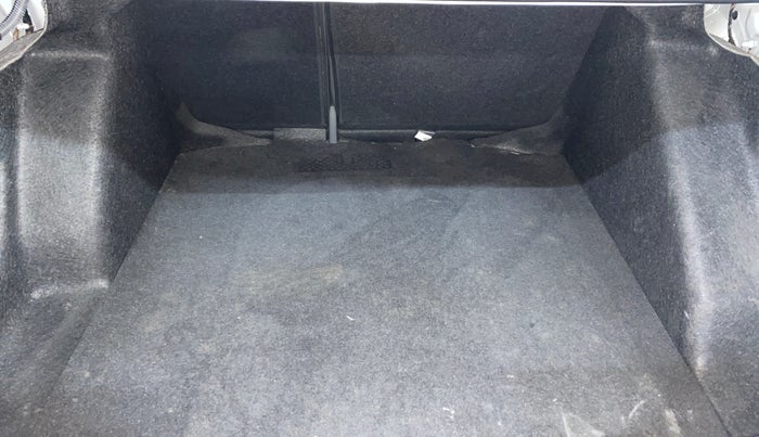 2022 Skoda SLAVIA STYLE 1.0L TSI AT, Petrol, Automatic, 33,393 km, Boot Inside