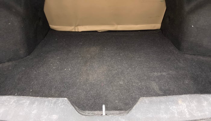 2016 Maruti Ciaz ZDI SHVS, Diesel, Manual, 72,005 km, Boot Inside