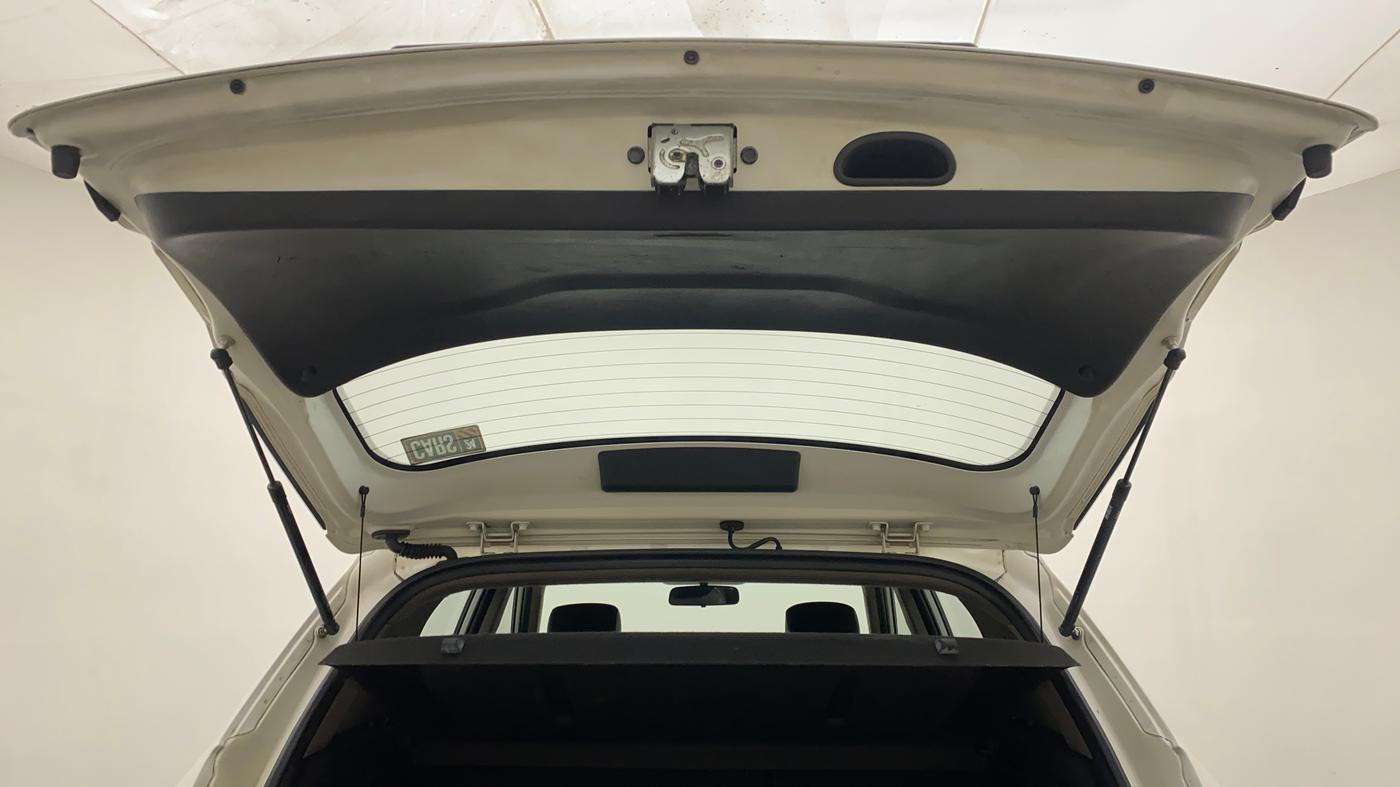 2016 Hyundai Creta SX PLUS AT 1.6 PETROL, Petrol, Automatic, 83,693 km, Boot Door Open
