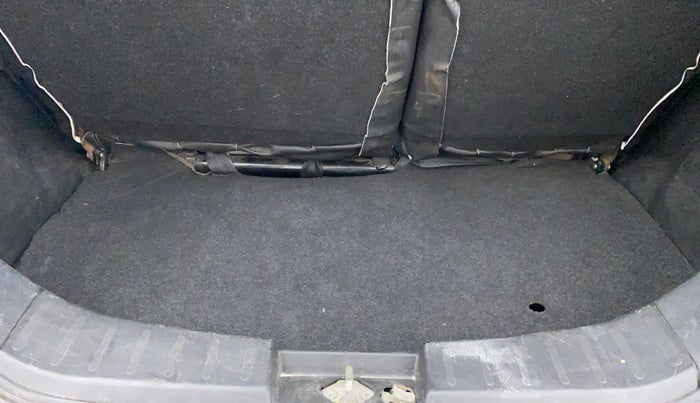 2016 Maruti Wagon R 1.0 VXI, Petrol, Manual, 35,104 km, Boot Inside