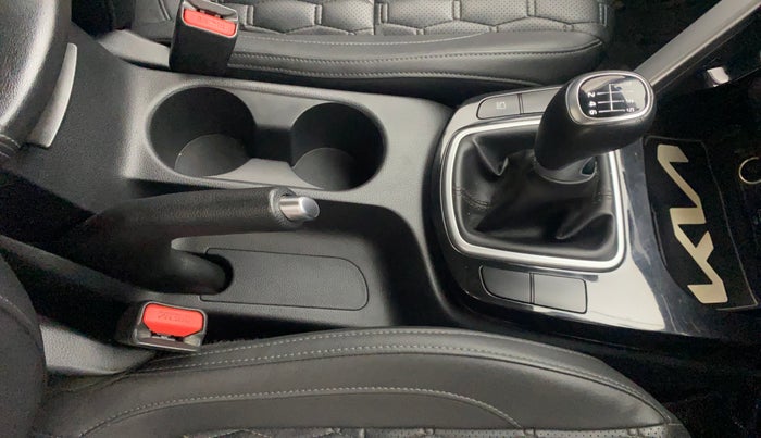 2021 KIA SELTOS HTX ANNIVERSARY EDITION 1.5 PETROL, Petrol, Manual, 60,762 km, Gear Lever