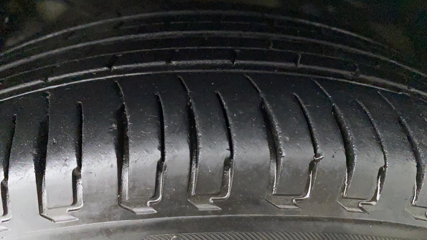 2020 Hyundai Verna S 1.5 PETROL MT, Petrol, Manual, 14,456 km, Left Rear Tyre Tread
