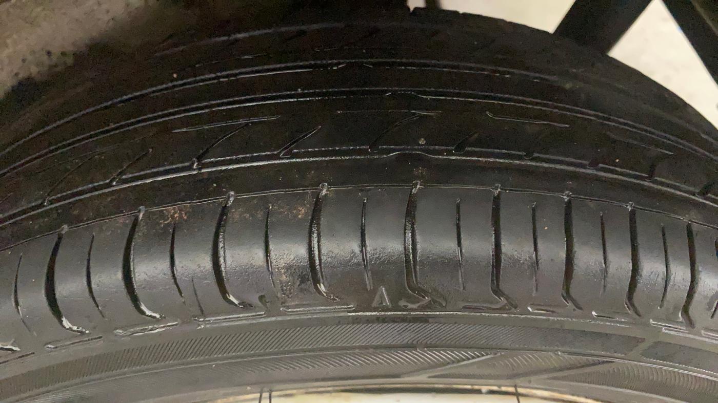 2012 Maruti Wagon R 1.0 LXI, Petrol, Manual, 1,18,766 km, Left Rear Tyre Tread