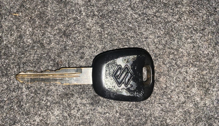 2012 Maruti Wagon R 1.0 LXI, Petrol, Manual, 1,18,766 km, Key Close Up