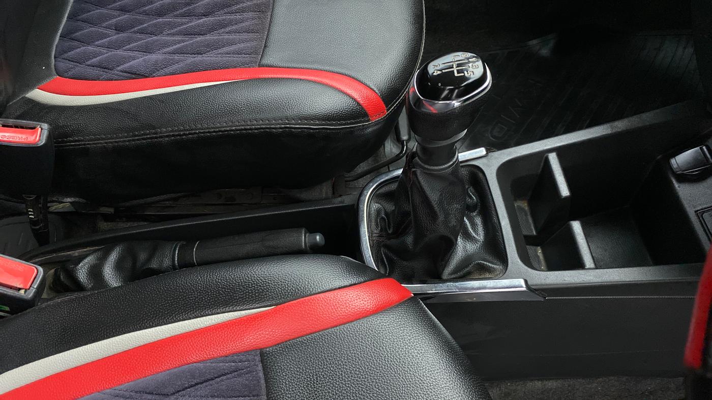 2021 Renault Kwid RXT 0.8, Petrol, Manual, 36,932 km, Gear Lever
