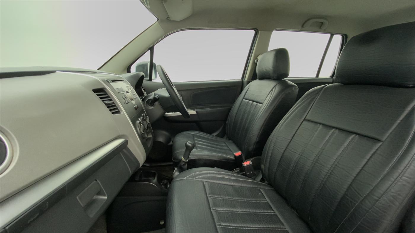 2011 Maruti Wagon R 1.0 VXI, Petrol, Manual, 75,861 km, Right Side Front Door Cabin