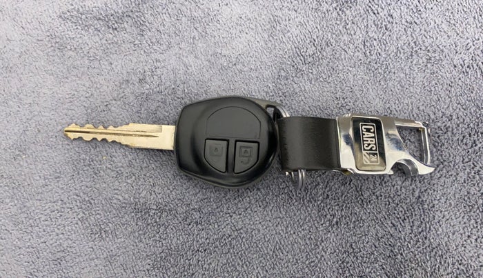 2011 Maruti Wagon R 1.0 VXI, Petrol, Manual, 75,861 km, Key Close Up