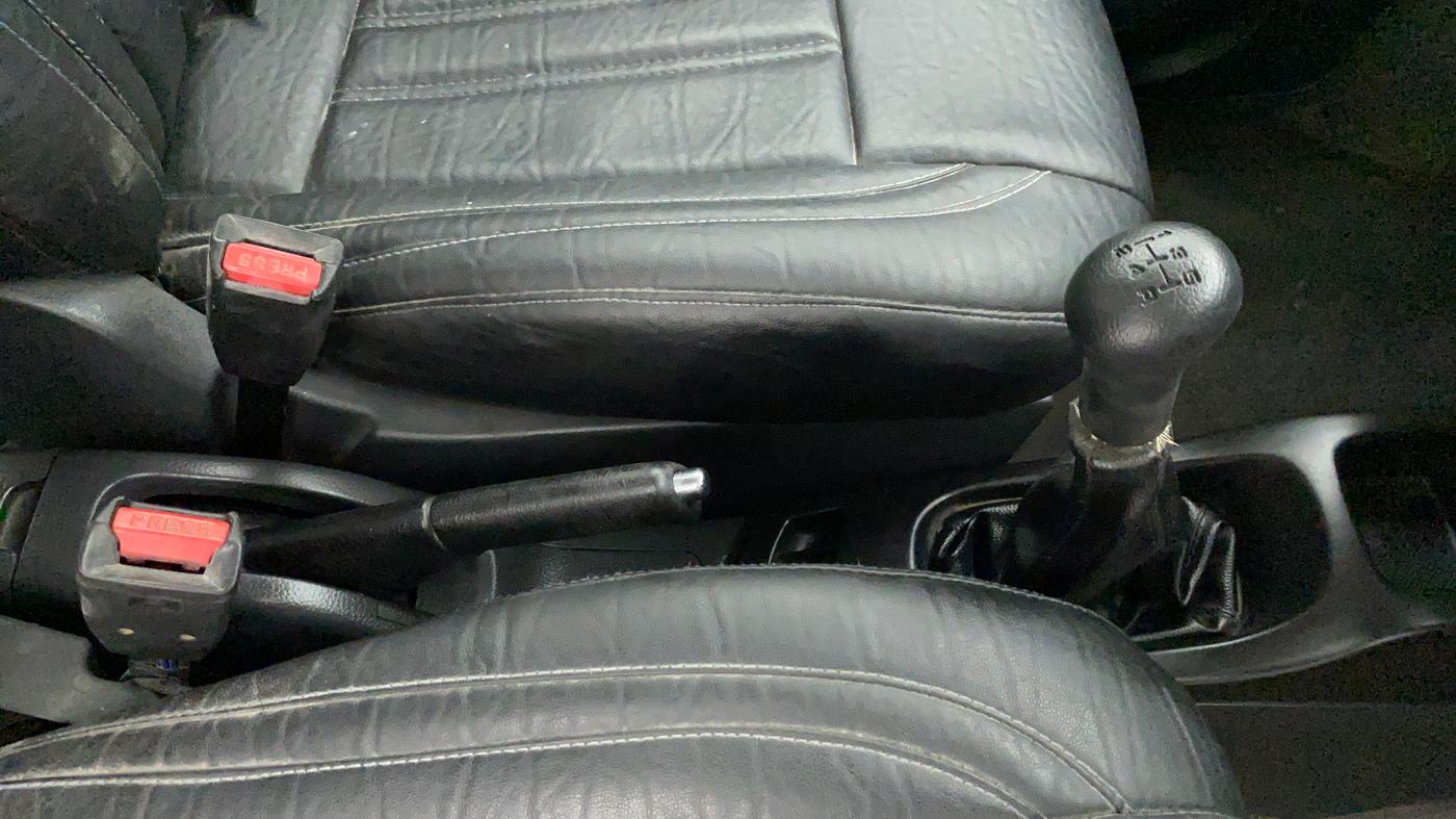 2011 Maruti Wagon R 1.0 VXI, Petrol, Manual, 75,861 km, Gear Lever