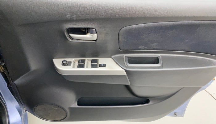 2011 Maruti Wagon R 1.0 VXI, Petrol, Manual, 75,861 km, Driver Side Door Panels Control