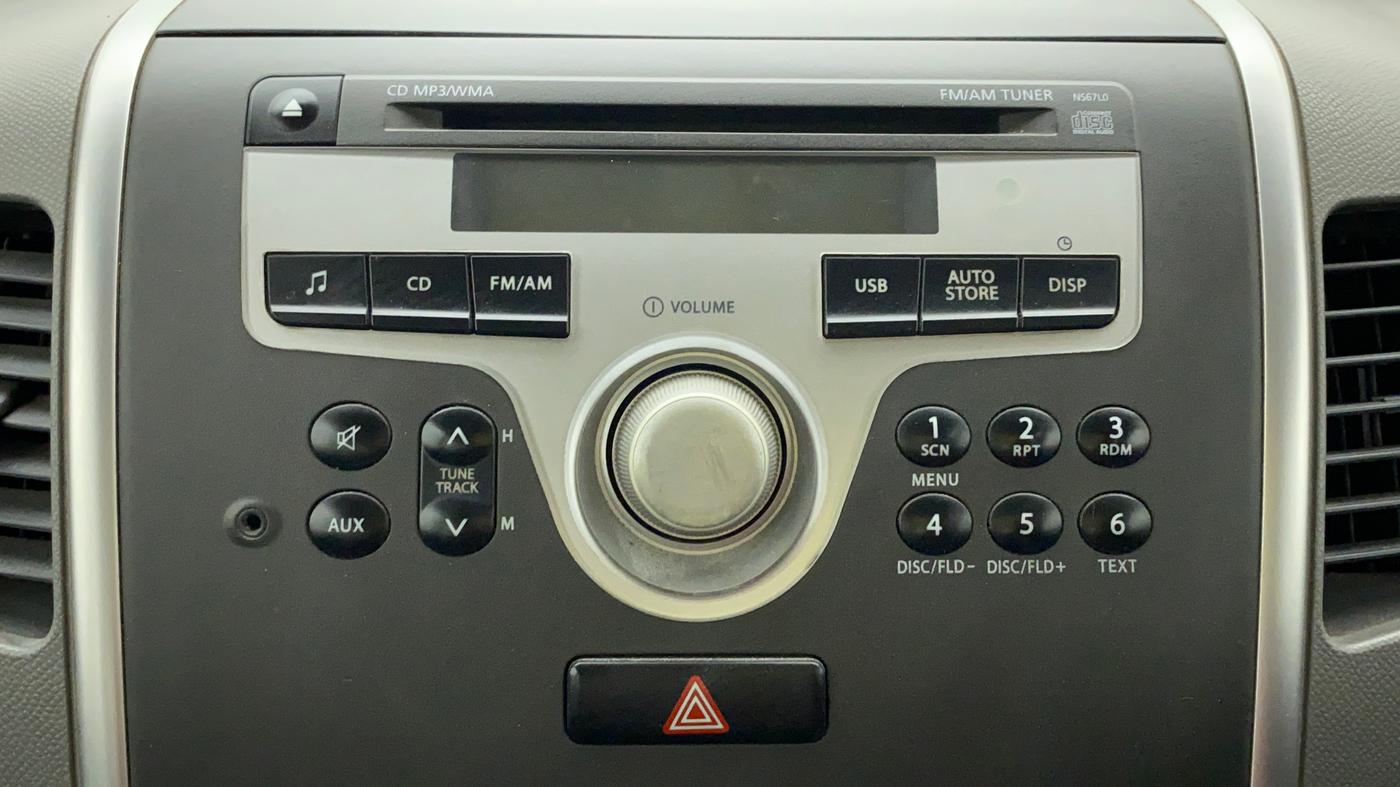 2011 Maruti Wagon R 1.0 VXI, Petrol, Manual, 75,861 km, Infotainment System