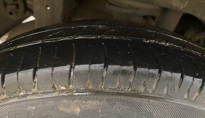 2016 Maruti Alto 800 LXI, Petrol, Manual, 1,09,996 km, Right Rear Tyre Tread