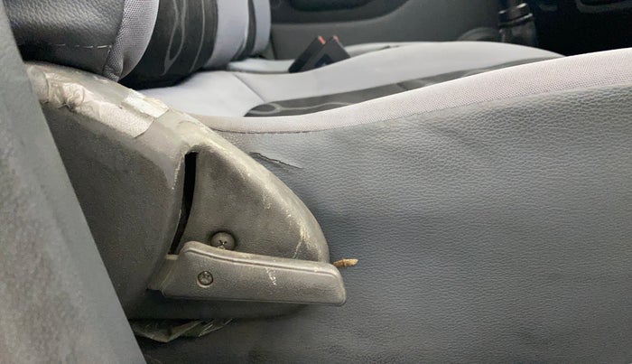 2016 Maruti Alto 800 LXI, Petrol, Manual, 1,09,996 km, Driver Side Adjustment Panel