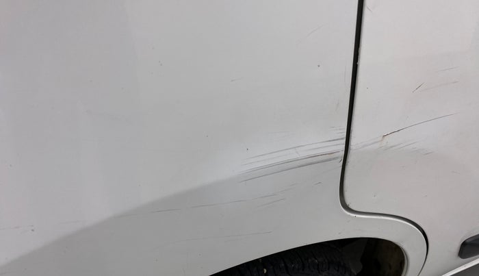 2014 Maruti Wagon R 1.0 VXI, Petrol, Manual, 94,458 km, Right quarter panel - Minor scratches
