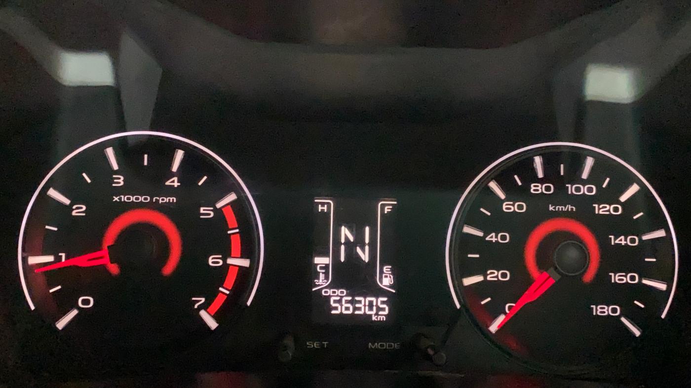 2016 Mahindra Kuv100 K8 6 STR, Petrol, Manual, 56,305 km, Odometer Image