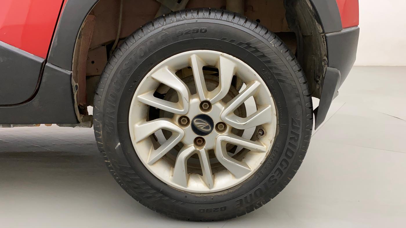 2016 Mahindra Kuv100 K8 6 STR, Petrol, Manual, 56,305 km, Left Rear Wheel