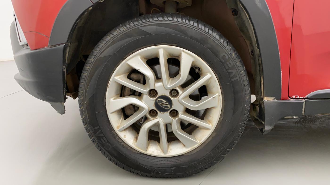 2016 Mahindra Kuv100 K8 6 STR, Petrol, Manual, 56,305 km, Left Front Wheel