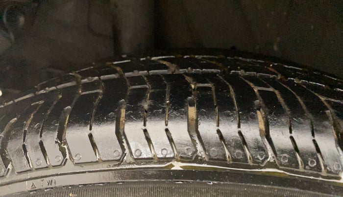 2023 Hyundai VENUE S 1.2, Petrol, Manual, 29,102 km, Right Rear Tyre Tread