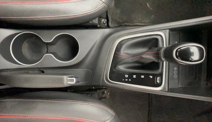 2020 Hyundai Verna SX (O) 1.0 TURBO DCT, Petrol, Automatic, 43,885 km, Gear Lever