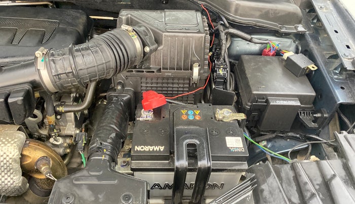 2021 Mahindra XUV300 W6 1.2 PETROL AMT, Petrol, Automatic, 19,551 km, Engine View - Left