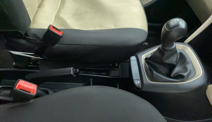 2020 Hyundai NEW SANTRO ERA 1.1, Petrol, Manual, 3,803 km, Gear Lever