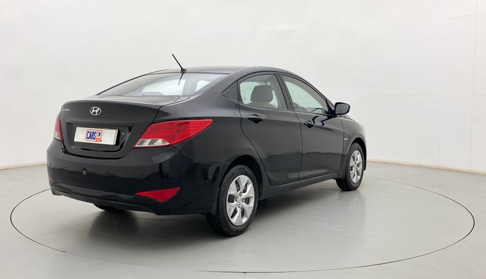 2016 Hyundai Verna 1.4 VTVT, Petrol, Manual, 71,487 km, Right Back Diagonal