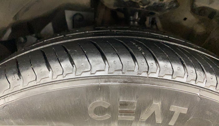 2017 Honda WR-V 1.2L I-VTEC VX MT, Petrol, Manual, 99,905 km, Left Front Tyre Tread