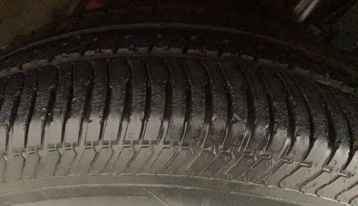 2018 Ford Ecosport TREND + 1.5L PETROL AT, Petrol, Automatic, 24,732 km, Left Rear Tyre Tread